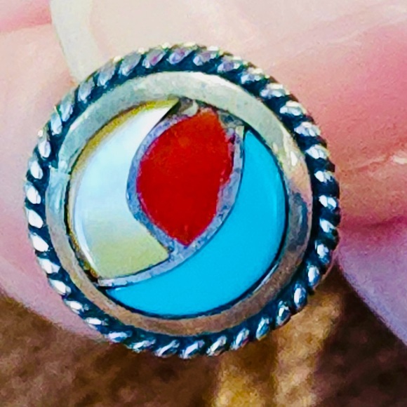 VINTAGE ZUNI Native American Sterling Silver Sun Multi Stone Inlay Earring Studs - Picture 2 of 7